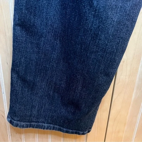 Christopher & Banks Classic Fit Straight Leg Jeans Size 16 Petite - Picture 13 of 16